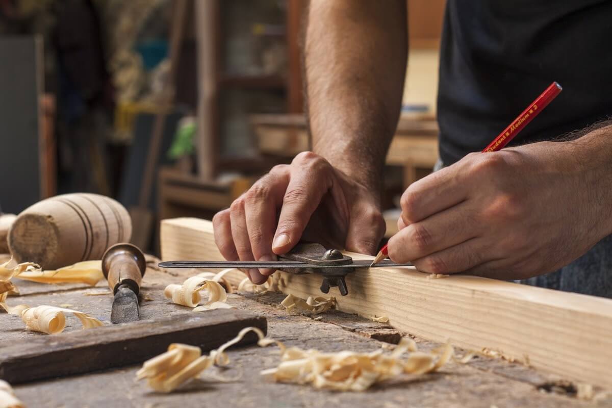 Soluții de curățare industrială pentru prelucrarea lemnului – Bio-Circle România